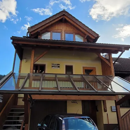 Katalin Apartamento *